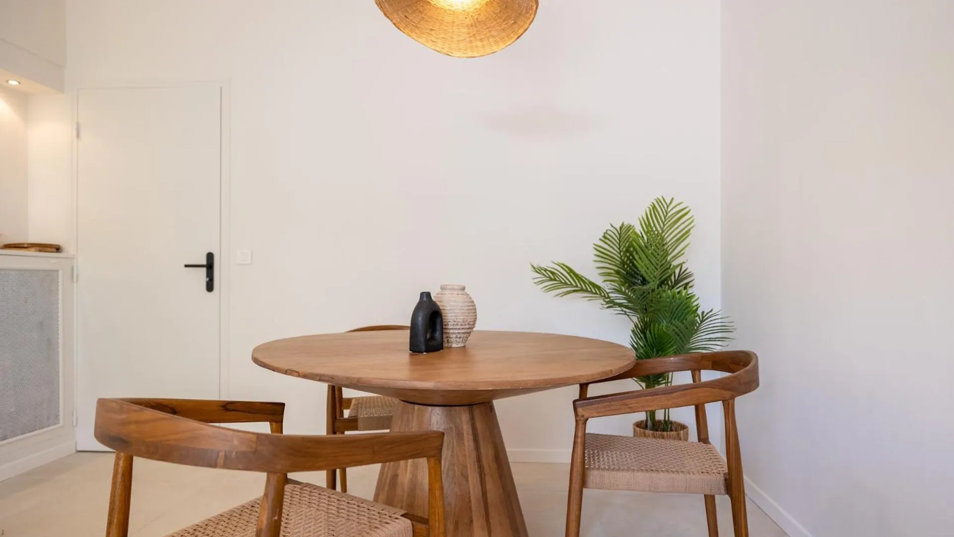 Appartement Place to be - Terrasse Bord de mer Croisette Cannes